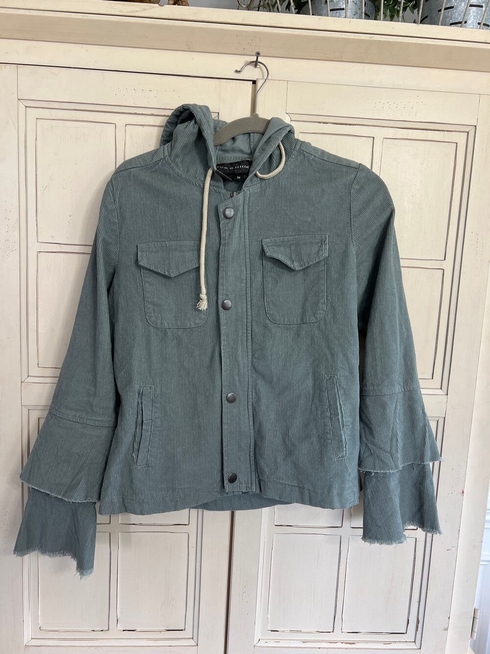 Live A Little size medium green corduroy jacket bell sleeves
